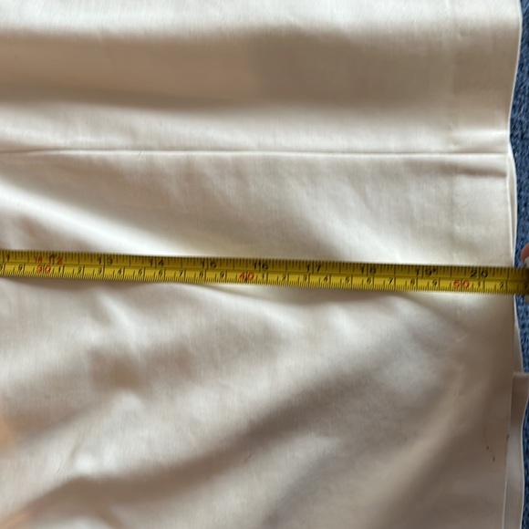 Beautiful embroidered Cream blazer & skirt - Picture 9 of 11